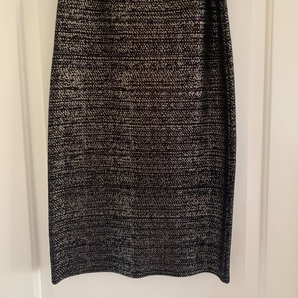 black and gold pencil skirt from bcbgmaxazria - Picture 2 of 3